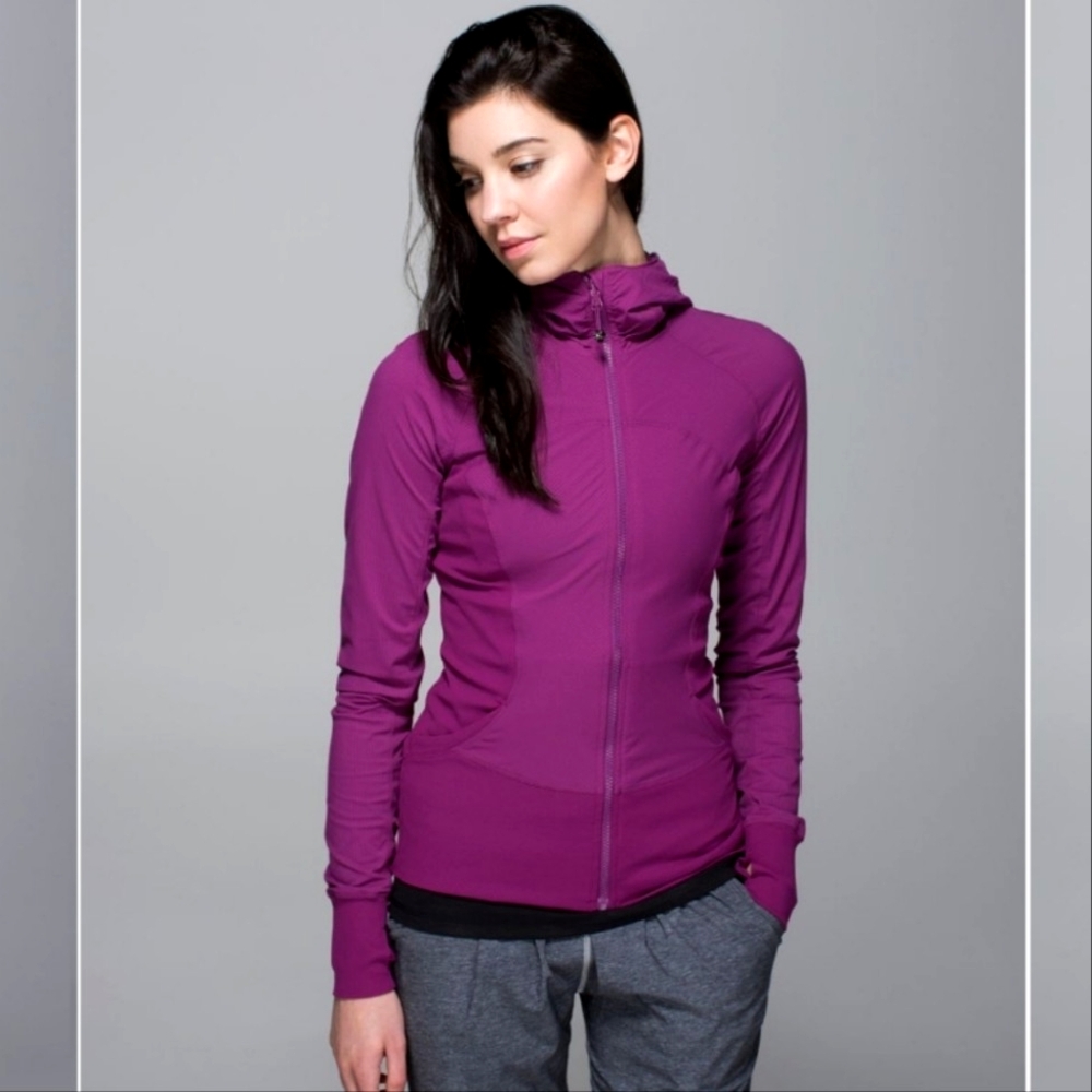 Almost New Lululemon in flux reversible jacket
